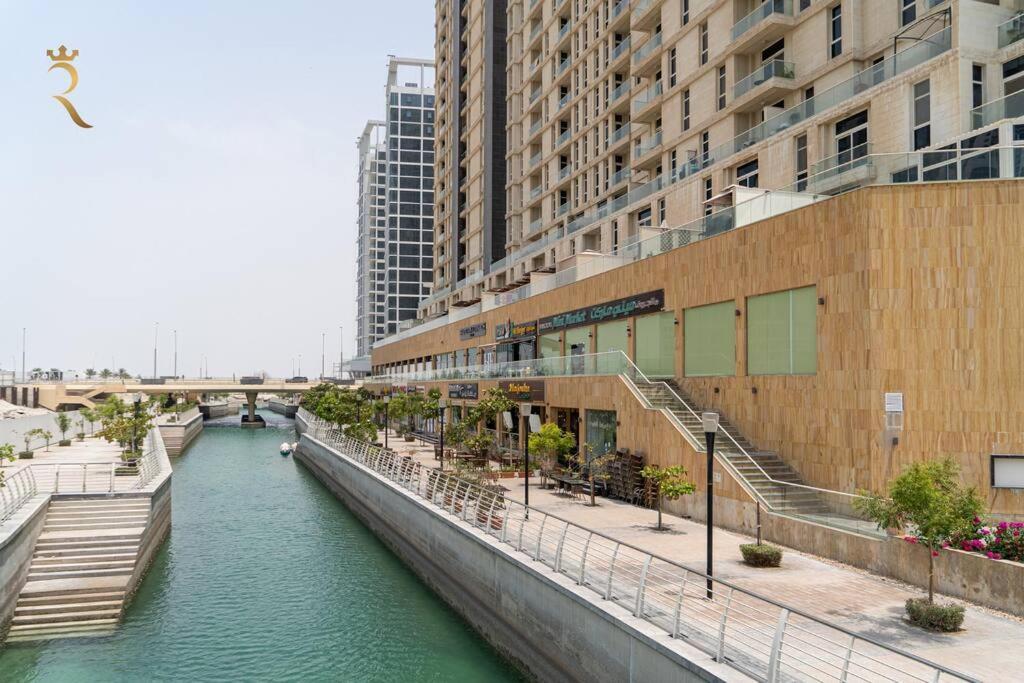 Mangrove Serenity Luxurious 2Br Apartment *