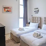 Your Luxurious 2Br Al Reem Escape At Mangrove Place