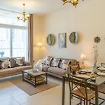 Your Luxurious 2Br Al Reem Escape At Mangrove Place